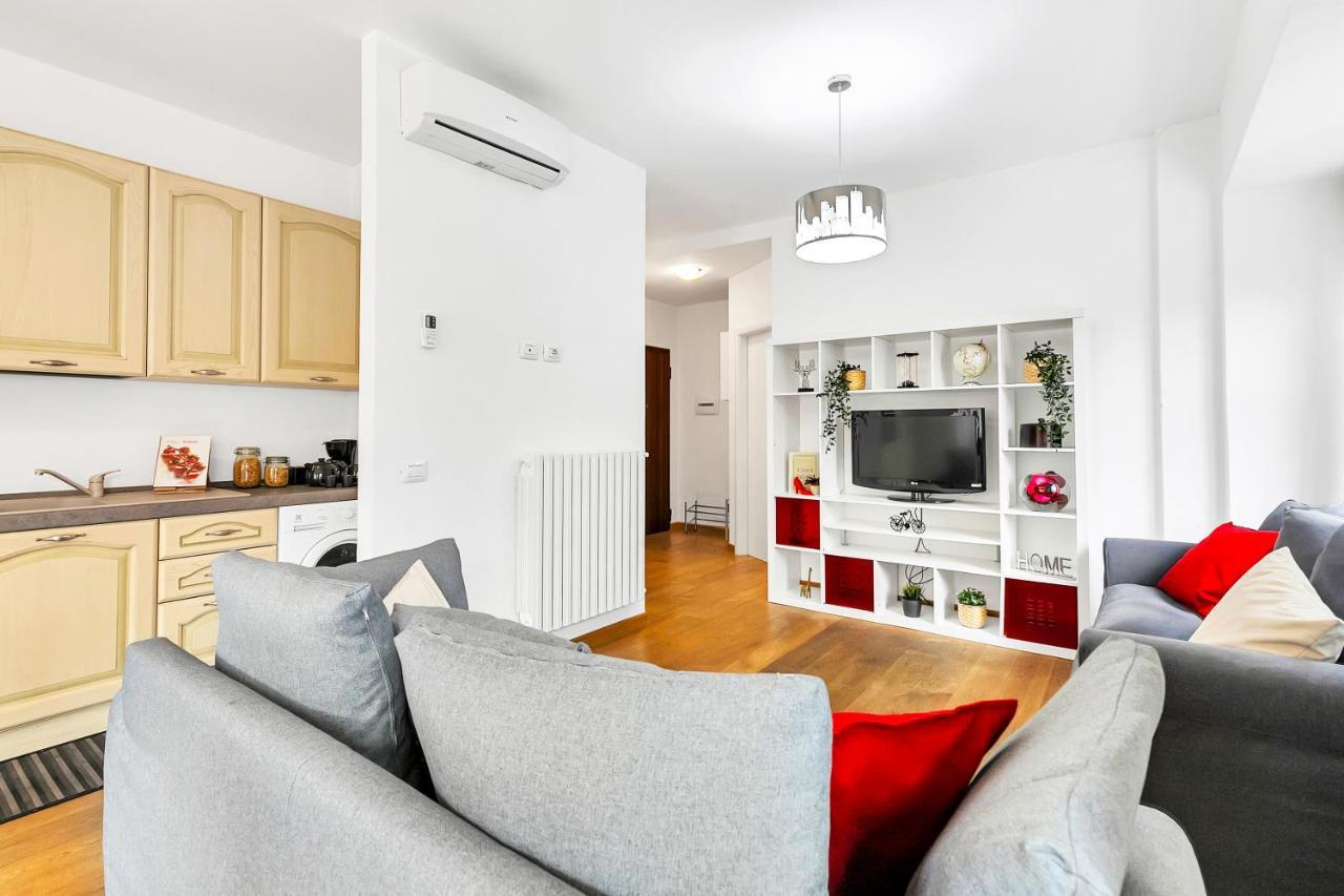 Appartamento Porta Venezia - Affitti Brevi Italia ミラノ エクステリア 写真