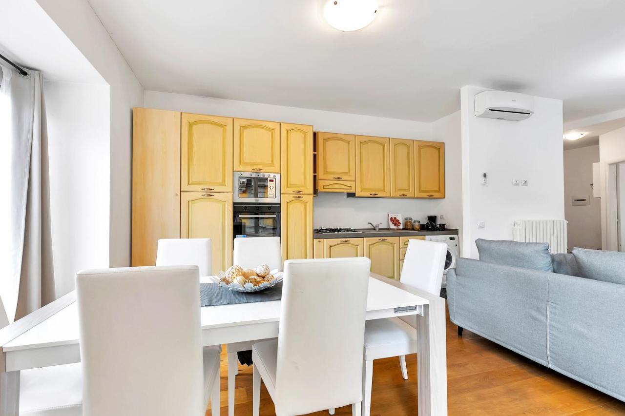 Appartamento Porta Venezia - Affitti Brevi Italia ミラノ エクステリア 写真